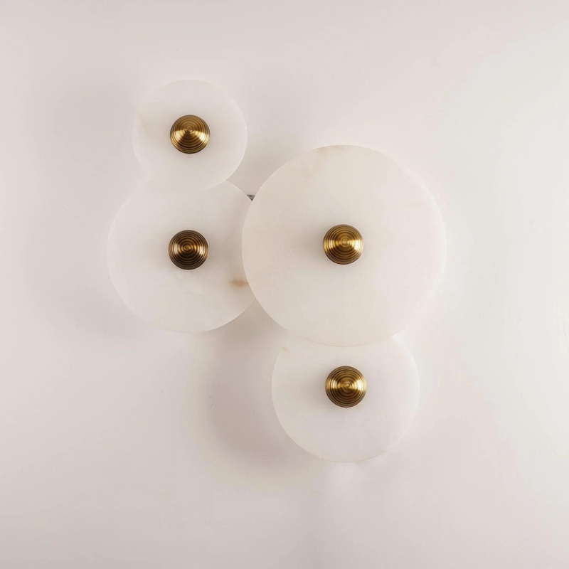 Alabaster Wandlamp – Tijdloos Licht met Natuurlijke Luxe