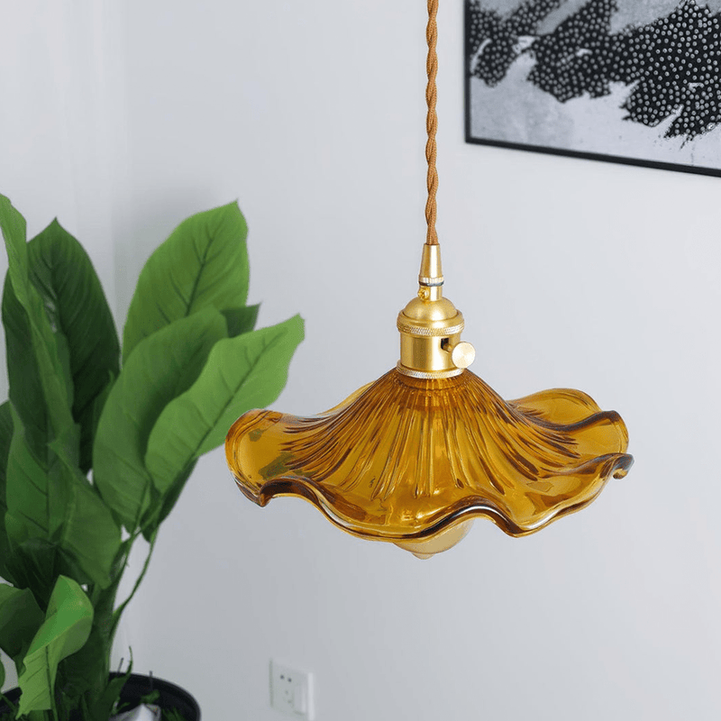 Hibiscus Bloom – Zacht Licht in Bloei