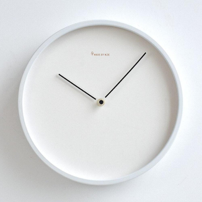 Elegance Tick Klok – Scandinavische Rust met Tijdloze Klasse