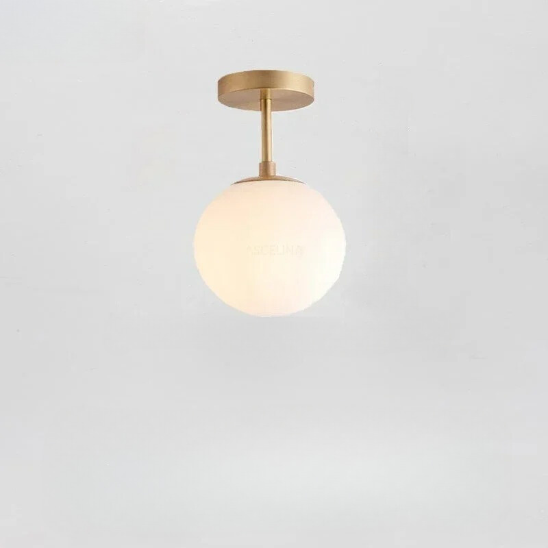 LumeSphere – LED Plafondlamp in glas met gouden accenten