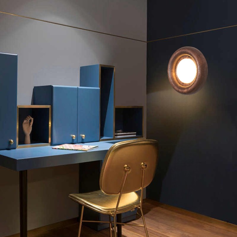 Orbitus Wandlamp – Ronde rust in hout en licht