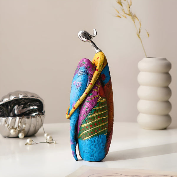 Nara – Elegant Hars Standbeeld voor Luxe Decoratie