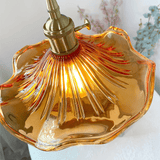 Hibiscus Bloom – Zacht Licht in Bloei