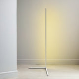Nara – RGB Hoeklamp Lunorix voor Moderne Sfeerverlichting