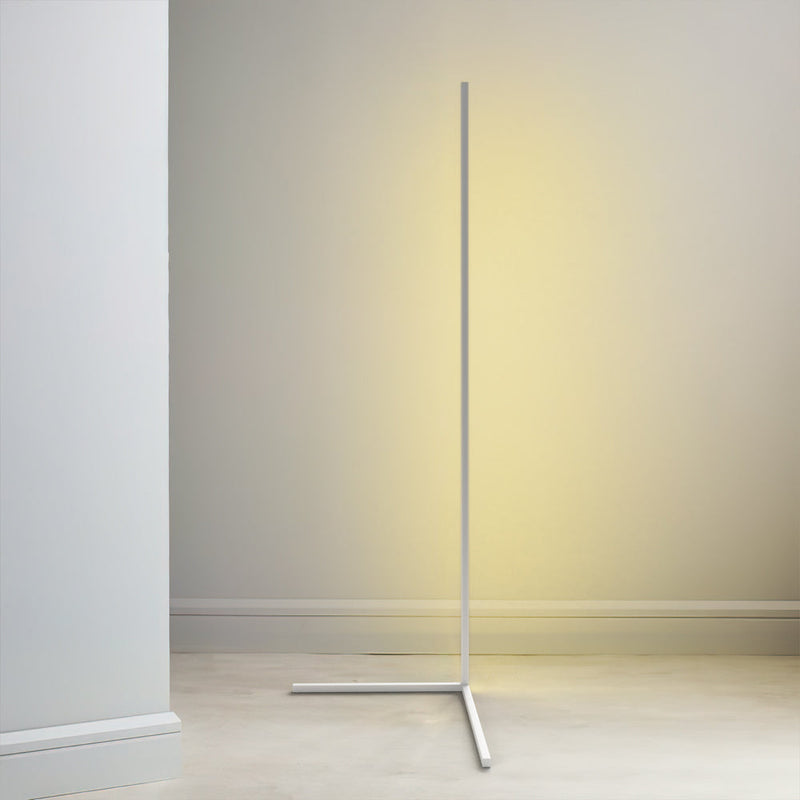 Nara – RGB Hoeklamp Lunorix voor Moderne Sfeerverlichting