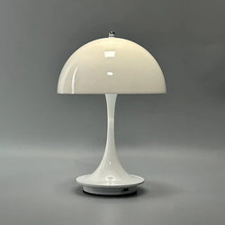 Nara – Minimalistische Tafellamp met Zachte LED-Verlichting
