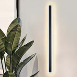 Nara – Minimalistische Buitenlamp met Strakke LED-lijn