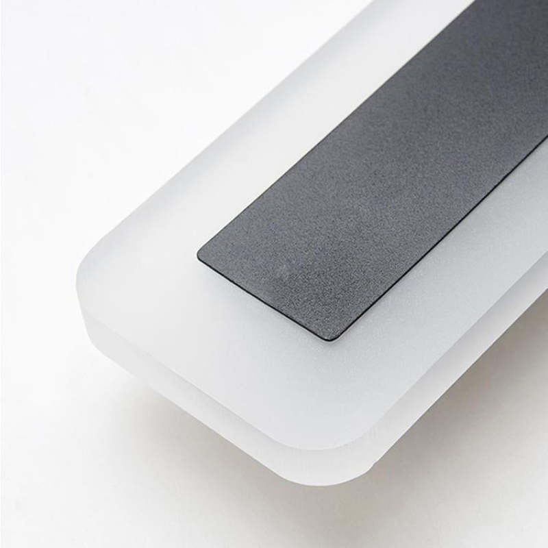 Nara – Minimalistische Buitenlamp met Strakke LED-lijn