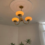 Pink Glow – Plafondlamp met gouden afwerking en roze glazen kappen