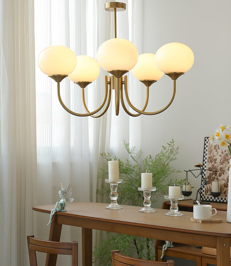 Pink Glow – Plafondlamp met gouden afwerking en roze glazen kappen