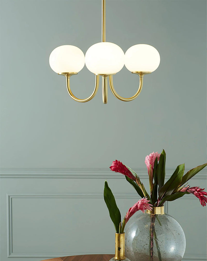 Pink Glow – Plafondlamp met gouden afwerking en roze glazen kappen