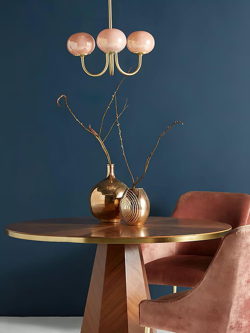Pink Glow – Plafondlamp met gouden afwerking en roze glazen kappen