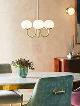 Pink Glow – Plafondlamp met gouden afwerking en roze glazen kappen