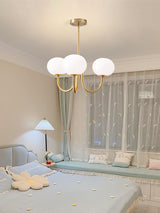 Pink Glow – Plafondlamp met gouden afwerking en roze glazen kappen