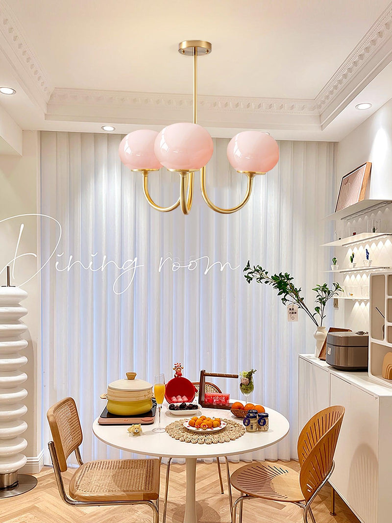 Pink Glow – Plafondlamp met gouden afwerking en roze glazen kappen