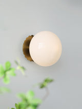 Rosa Glas – Wandlamp met moderne elegantie