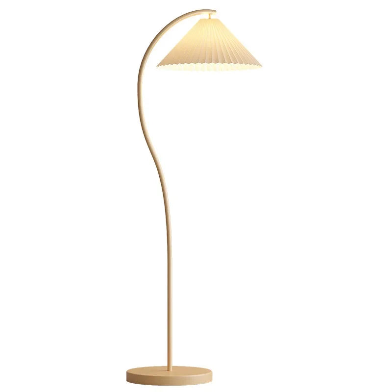 Modern Fold – Stoffen LED Vloerlamp met geplooid design
