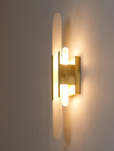 Melange Elongated – Wandlamp van albast met messing detail