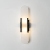 Melange Elongated – Wandlamp van albast met messing detail