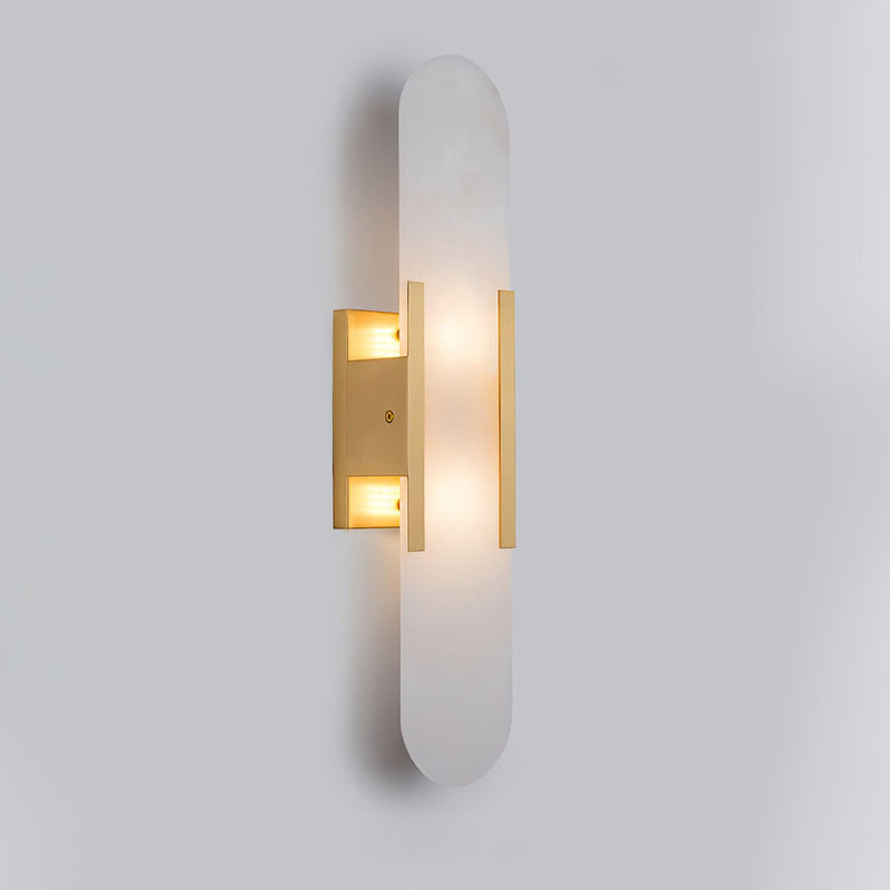 Melange Elongated – Wandlamp van albast met messing detail