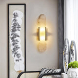 Melange Elongated – Wandlamp van albast met messing detail