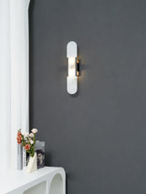 Melange Elongated – Wandlamp van albast met messing detail