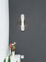 Melange Elongated – Wandlamp van albast met messing detail