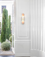 Melange Elongated – Wandlamp van albast met messing detail