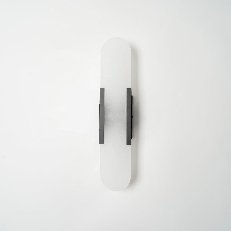 Melange Elongated – Wandlamp van albast met messing detail
