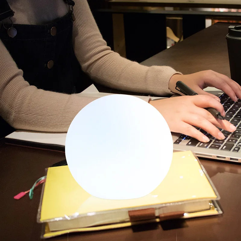 NARA - Draadloze Oplaadbare Tafellamp met 16 Kleuren en Afstandsbediening - Modern Design voor Sfeervolle Verlichting 5