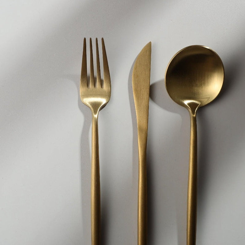 NARA - Minimalistisch Gouden Bestekset van Hoogwaardig RVS – 20-delig met Matt Titanium Afwerking 5