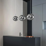 Nara – Elegante Hanglamp met Gouden Accenten en LED-verlichting