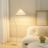Modern Fold – Stoffen LED Vloerlamp met geplooid design