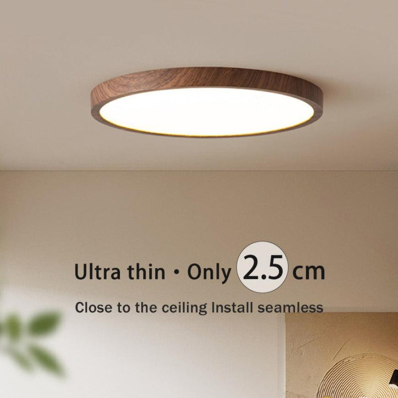 Ultradunne plafondlamp met warme houtlook