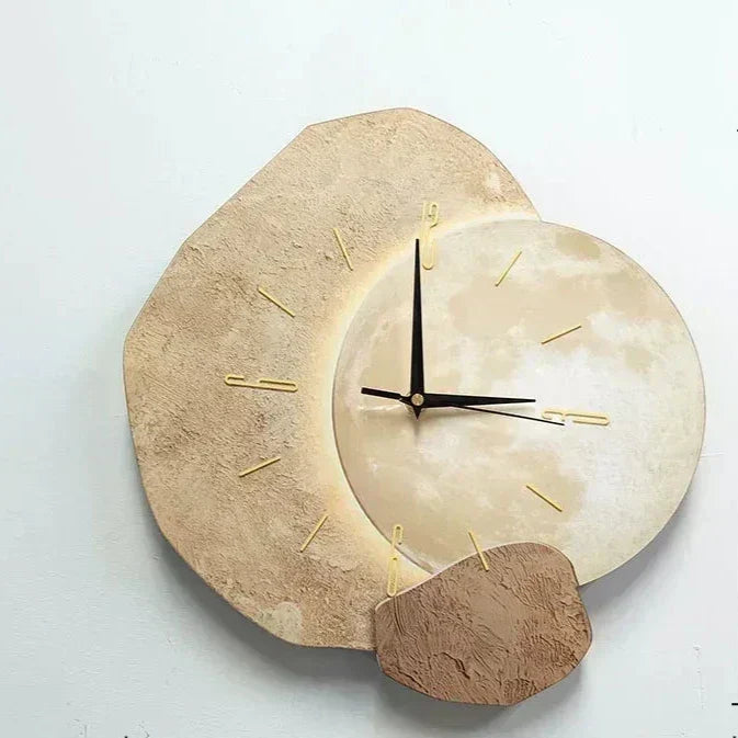 Nara – Moderne Wandklok van Hout met Stil Uurwerk