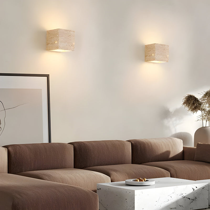 ScandiStone – Wandlamp in Travertin Natuursteen