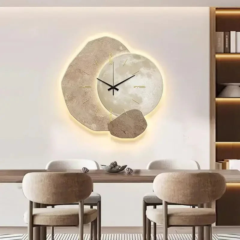 Nara – Moderne Wandklok van Hout met Stil Uurwerk