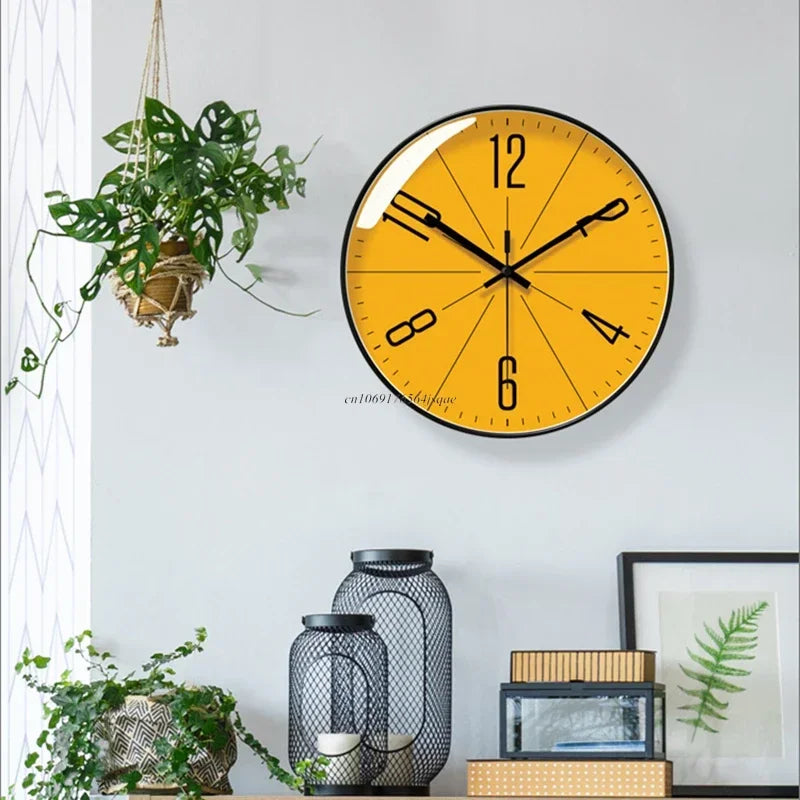 Nara – Wandklok in Retro-Minimalistische Stijl met Stil Uurwerk