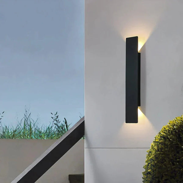 Triglow – Strakke Buitenwandlamp in Aluminium