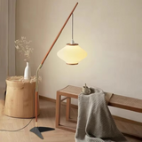 Medieval Grace – Tijdloze eenvoud in hout en licht