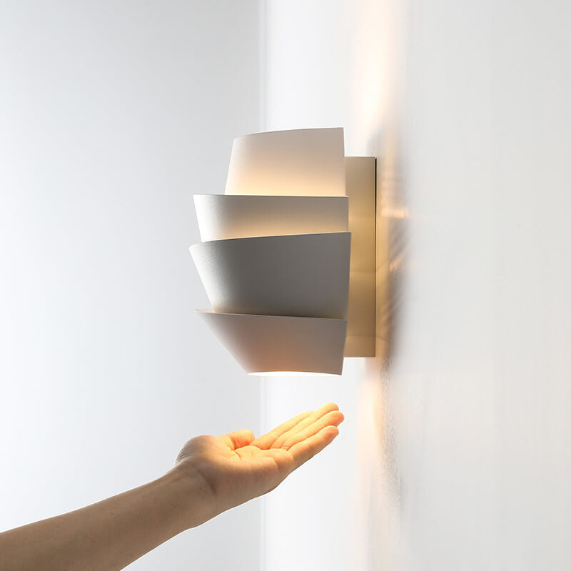 Nara – Minimalistische Wandlamp met Dubbelzijdige LED Verlichting