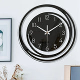 Nara – Zwarte Acryl Wandklok met Stille Werking