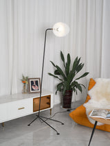 Mouille Triarm – Sculpturale Designvloerlamp met Dynamisch Karakter