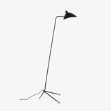Mouille Triarm – Sculpturale Designvloerlamp met Dynamisch Karakter