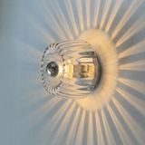 Nordic Bauhaus Wandlamp – Geometrische Rust en Sfeervol Licht