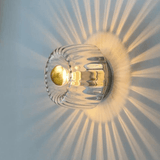 Nordic Bauhaus Wandlamp – Geometrische Rust en Sfeervol Licht
