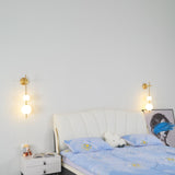 GlobeGlow – Verticale wandlamp met glazen bollen in modern design