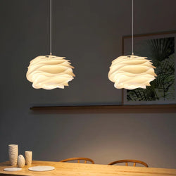 Artistieke Gelaagde Hanglamp – Licht in Lagen, Vorm in Balans
