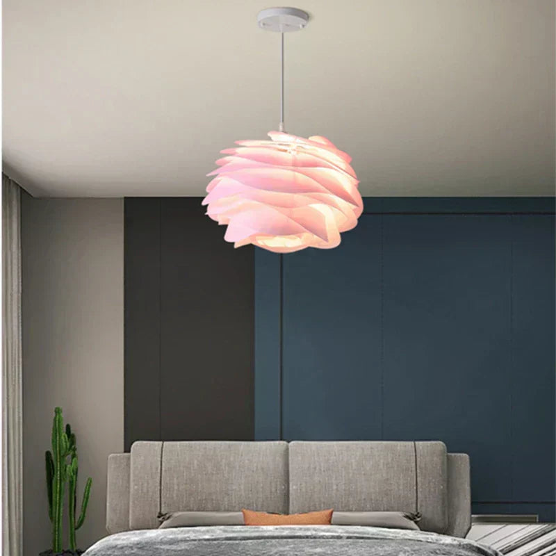 Artistieke Gelaagde Hanglamp – Licht in Lagen, Vorm in Balans