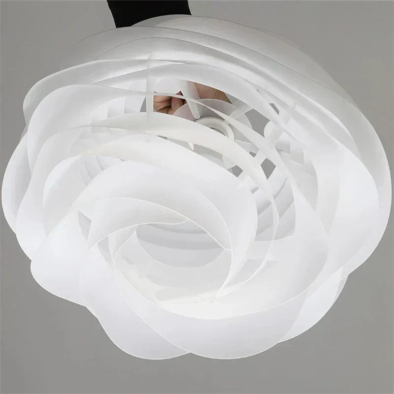 Artistieke Gelaagde Hanglamp – Licht in Lagen, Vorm in Balans